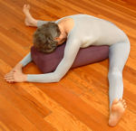 http://www.yogaprops.com/images/products/bolrecupavistha150.jpg